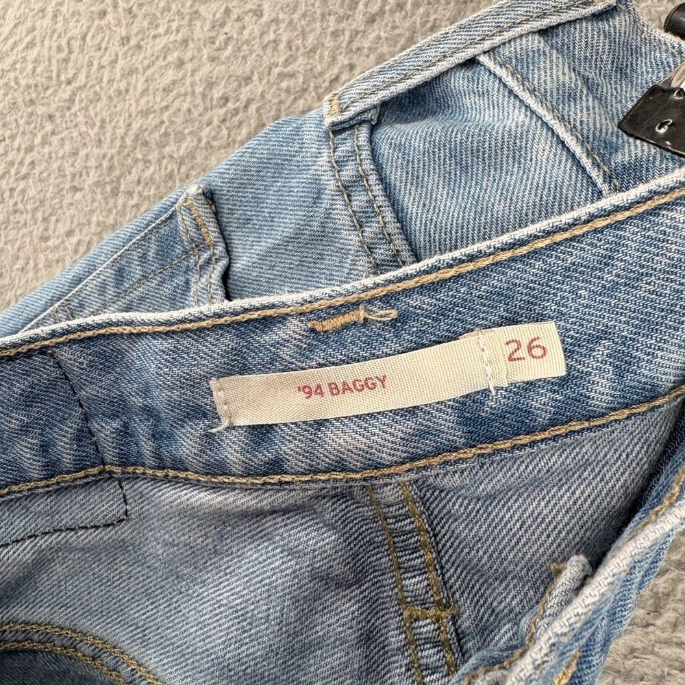 Levi’s 94 Baggy Jeans Size 26 Light Wash Distressed Straight Leg - Picture 15 of 15